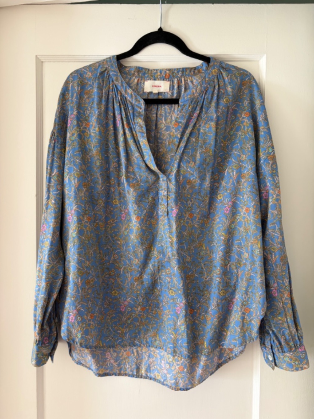 XIRENA ROMI TOP IN BLEU FLORA